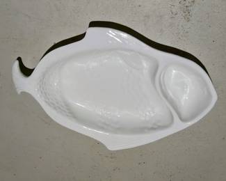 Collectable Pottery to include, Hull, Calif USA, Haeger USA, McCoy. California Orig, Frankoma, Holland Mold