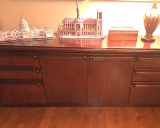 LeHigh-Leopold Wood Credenza