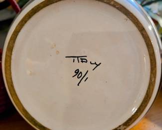 Collectable Pottery to include, Hull, Calif USA, Haeger USA, McCoy. California Orig, Frankoma, Holland Mold