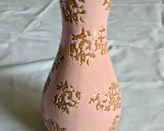 Collectable Pottery to include, Hull, Calif USA, Haeger USA, McCoy. California Orig, Frankoma, Holland Mold