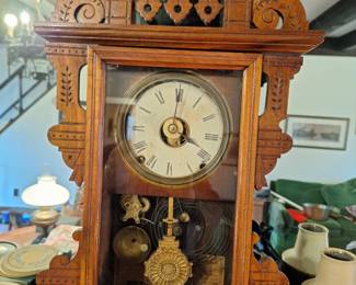 working gingerbread clock