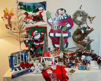 Vintage Christmas. Items of every kind for the discerning collector.
