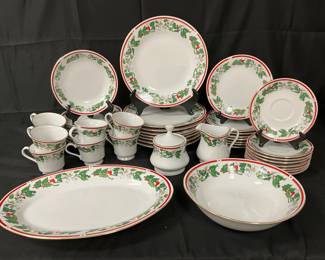 Lynns Fine Christmas China 