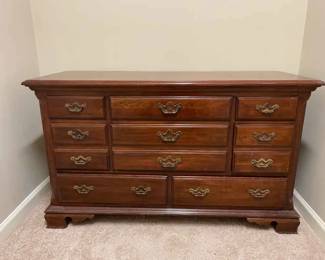 Thomasville Dresser