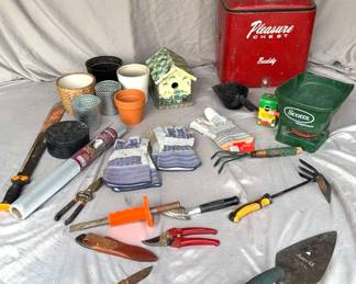 Buddies Gardening Vintage Cooler
