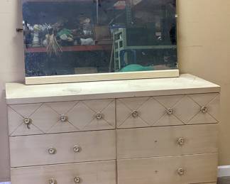 HARMONY HOUSE MCM DRESSER w MIRROR