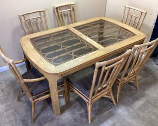 LANE FURNITURE RATTAN & GLASS TOP DINING TABLE w 6 CHAIRS