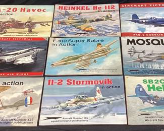 (15) ASSORTED WW2 AIRCRAFT BOOKS, SQUADRON PUBLICATIONS & AIRCRAFT PICTORIAL