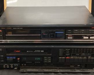 (2) FISHER STUDIO STANDARD CD PLAYER & VCR PLAYER