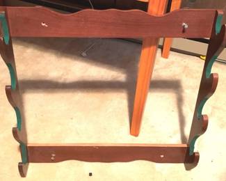 108 - Gun Rack - 24" x 26"
