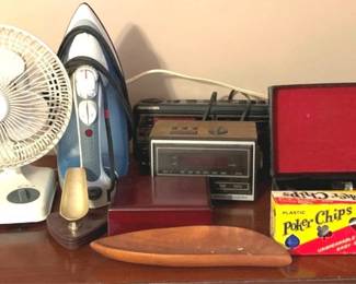 25 - Lot of Assorted Items to Include Iron You are buying a used as-is electric/electronic item. We do not guarantee all components are present, and if it is not expressly stated, it is untested.