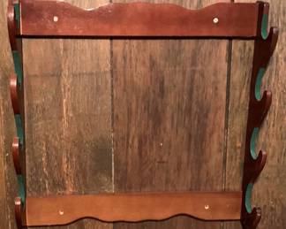 100 - Gun Rack - 26" x 25"