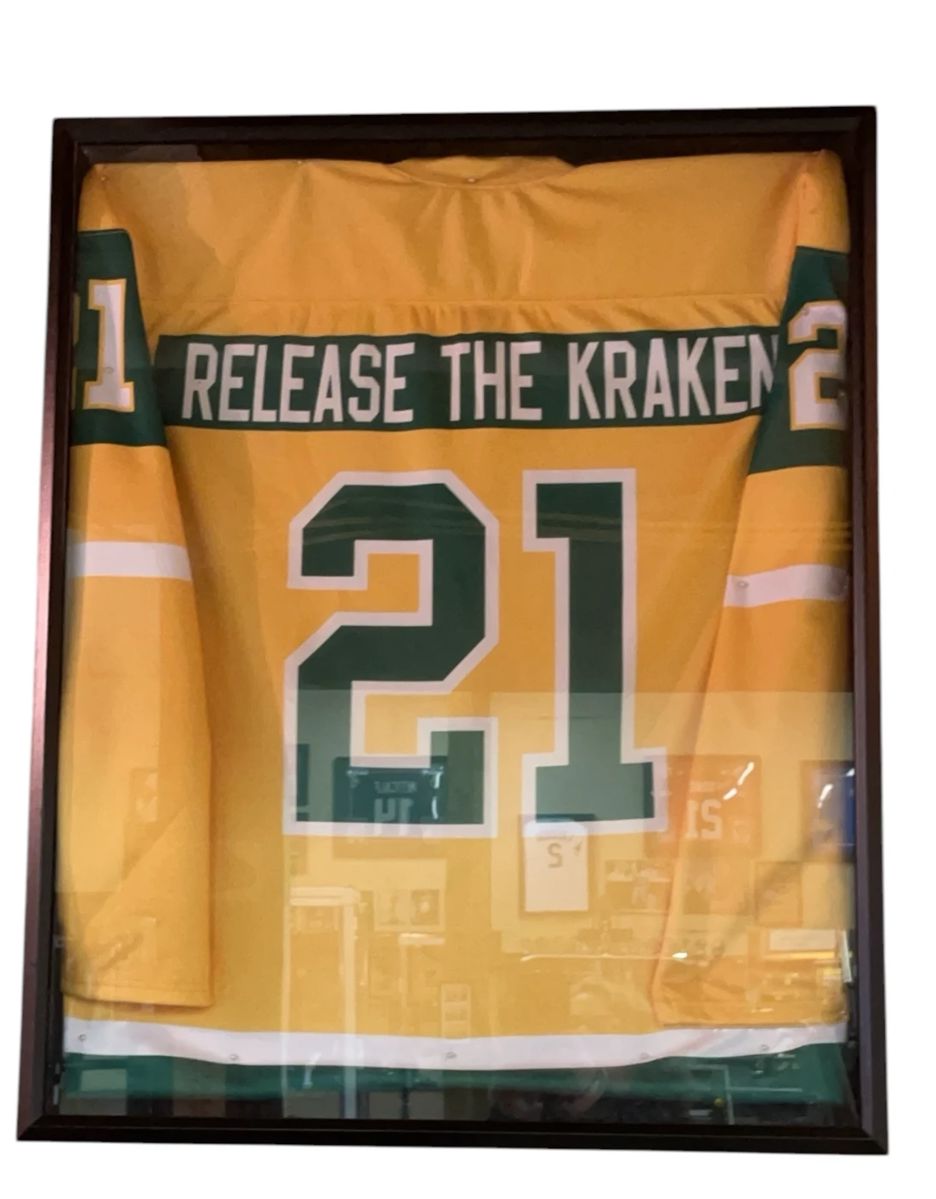 Rare!! RELEASE THE KRAKEN * Hockey Jersey #21 * Shadowbox
