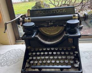 Antique Woodstock Typewriter * Chicago USA