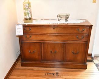 040Some Highlights Wheaton Estate Sale