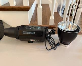 Calumet Travelite 750 Studio Strobe Flash