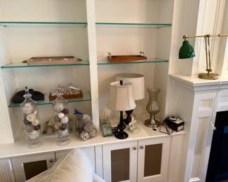 Assorted lamps and decor accessories