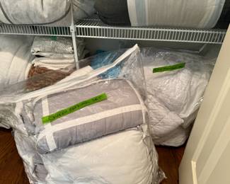 Assorted bed linens
