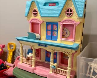 Fisher Price Dollhouse