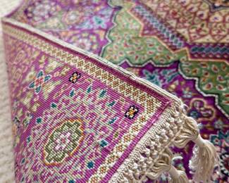 Colorful magenta Spunsilk and Cotton handmade and knotted rug; approx. 2'x3'