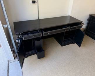 Large executive desk, Telluride by Hooker furniture
