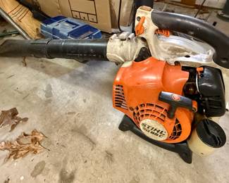 Stihl leaf blower