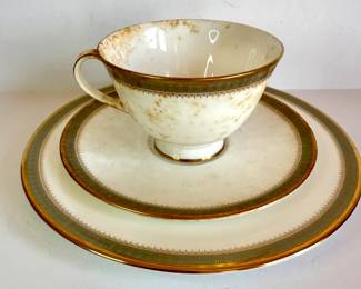 Royal Doulton "Clarendon" dishes