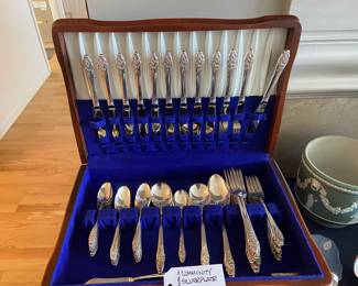 Community Silverplate flatware set