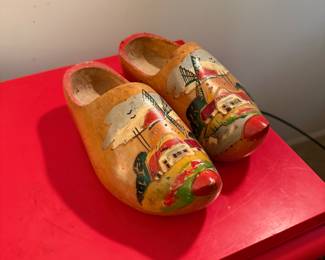 handpainted wooden dutch shoes