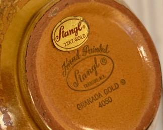 Stangl hand-painted 22 kt gold Vase