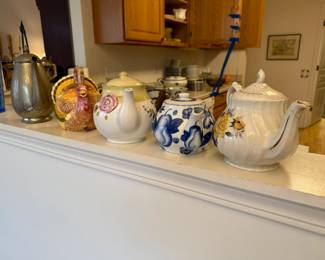 Decorative teapots
