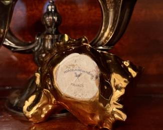 Porcelaine De Paris France gilded snail shell.