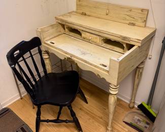 Vintage 2-tier shabby chic distressed white desk 