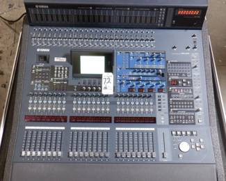 YAMAHA DM2000 MIXER WITH YAMAHA METER BRIDGE MB 2000 IN TRAVEL CASE