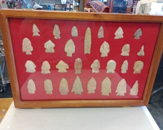 Authentic Native American arrowhead collection, these authenticated by an authentic appraiser and verified for authenticity. very nice collection 