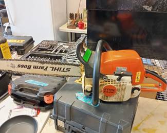 stihl ms 290 chainsaw with case 