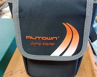 AUTOWN battery jump starter 