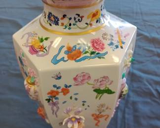 vase of 100 flowers very nice 