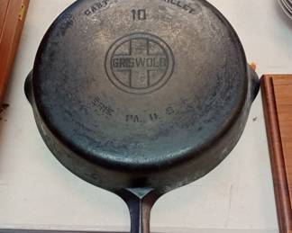 more cast iron Griswold, Wagner, lodge and others 