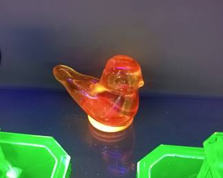 amberina glowy glass 