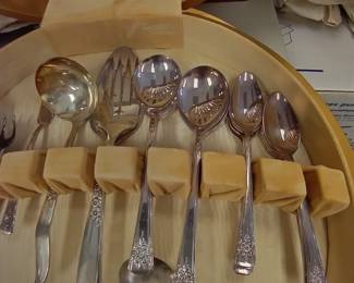 flatware set 