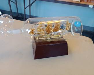 ships in a bottle glass 