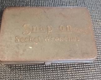 vintage snap on with case