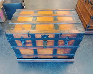 Large steamer trunk reconditioned and upholstered 