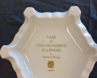 vase of 100 flowers very nice 