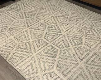 Area Rug 5'X7'
