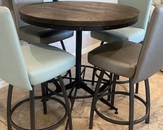 La-Z Boy Bistro Table w/ Chairs