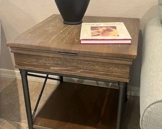 Derrington End Table