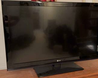 LG 42 TV Model 42CS560UE