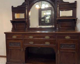 008 Antique Victorian Sideboard Buffet